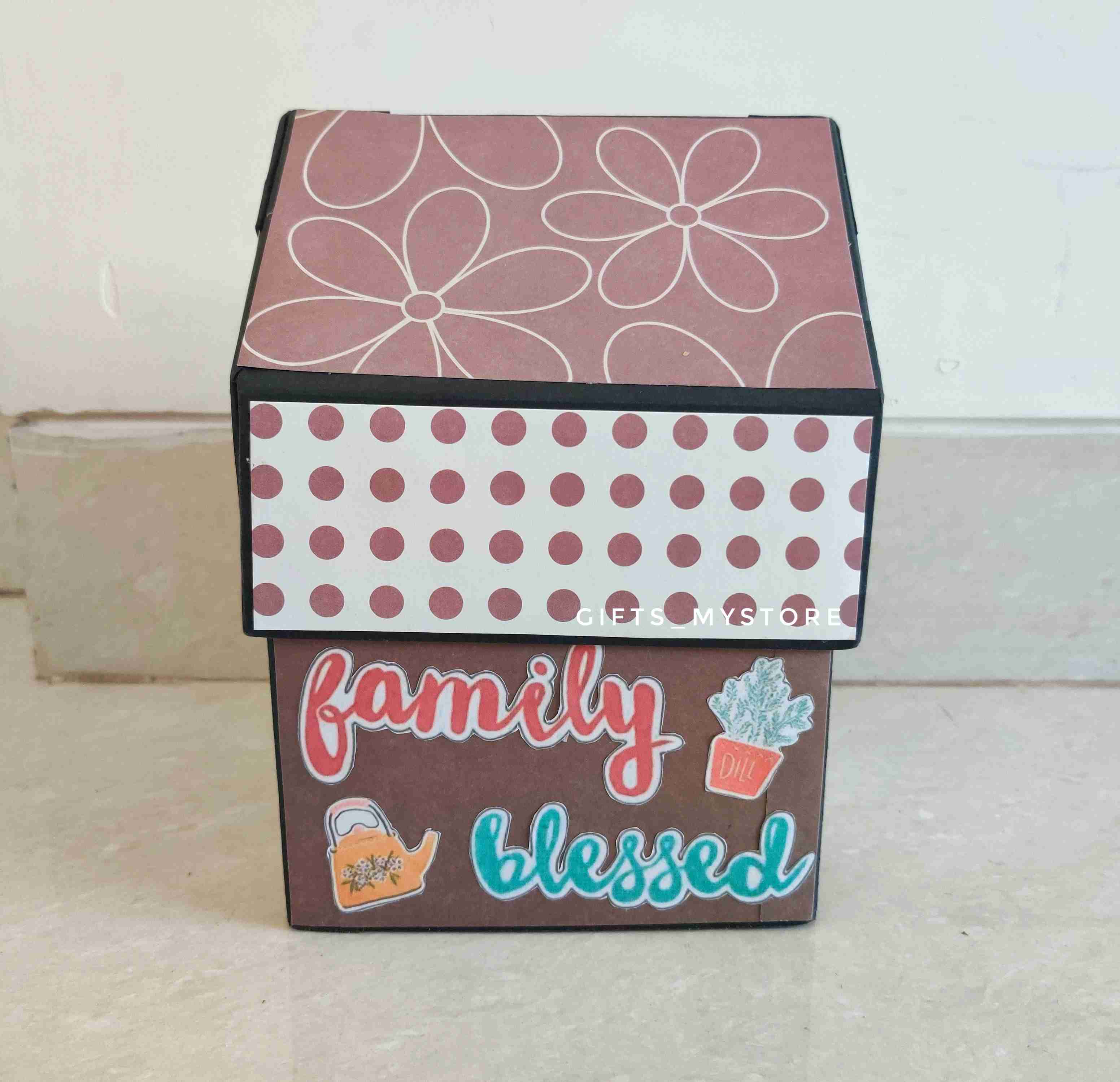 GiftsMyStore_BIRTHDAY_FAMILY_BONDS_ALBUM_1