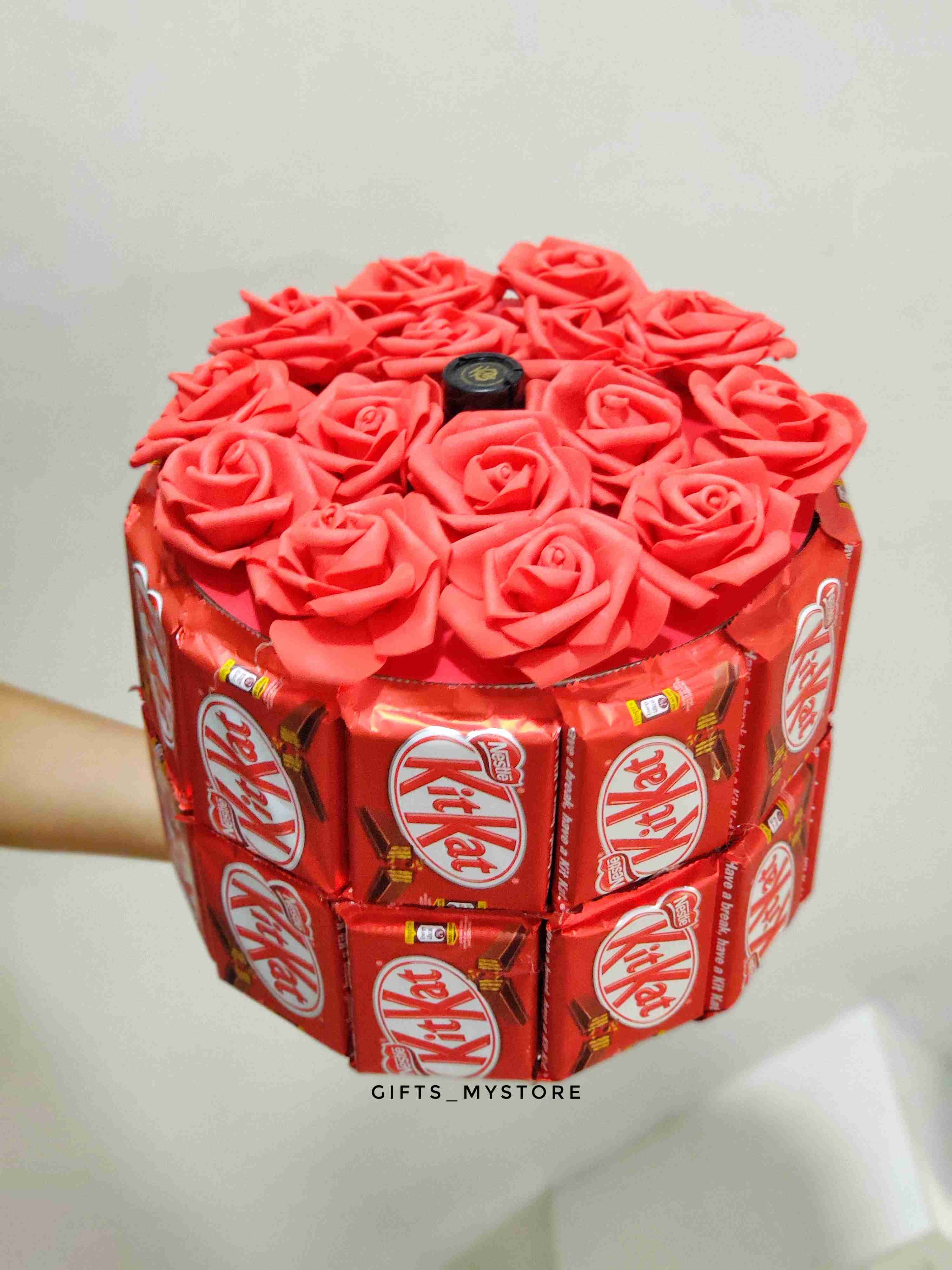 CHOCOLATE AND WHISKY INDULGANCE GIFT HAMPER