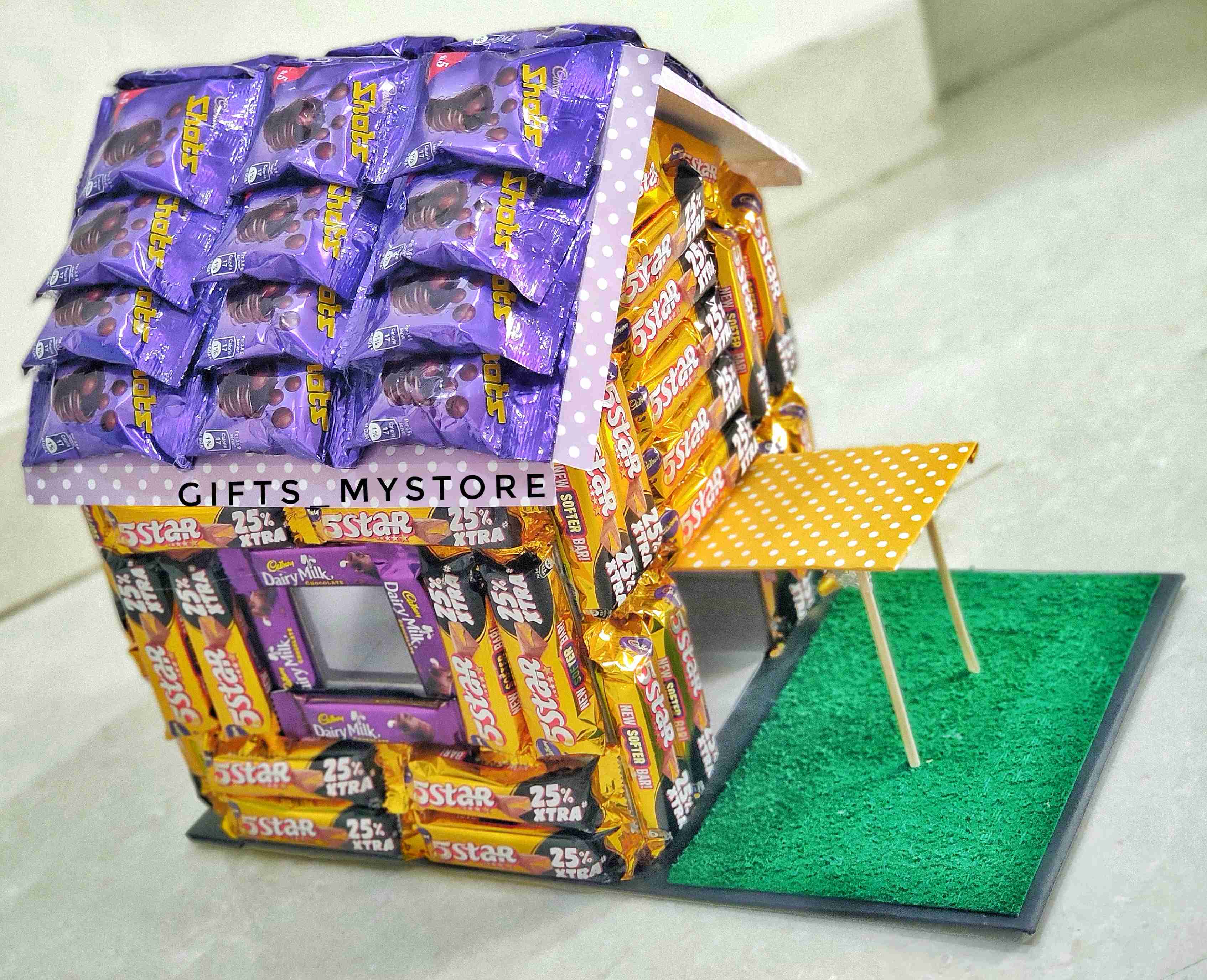 GiftsMyStore_HOME_CHOCOLATE_HAMPER_5