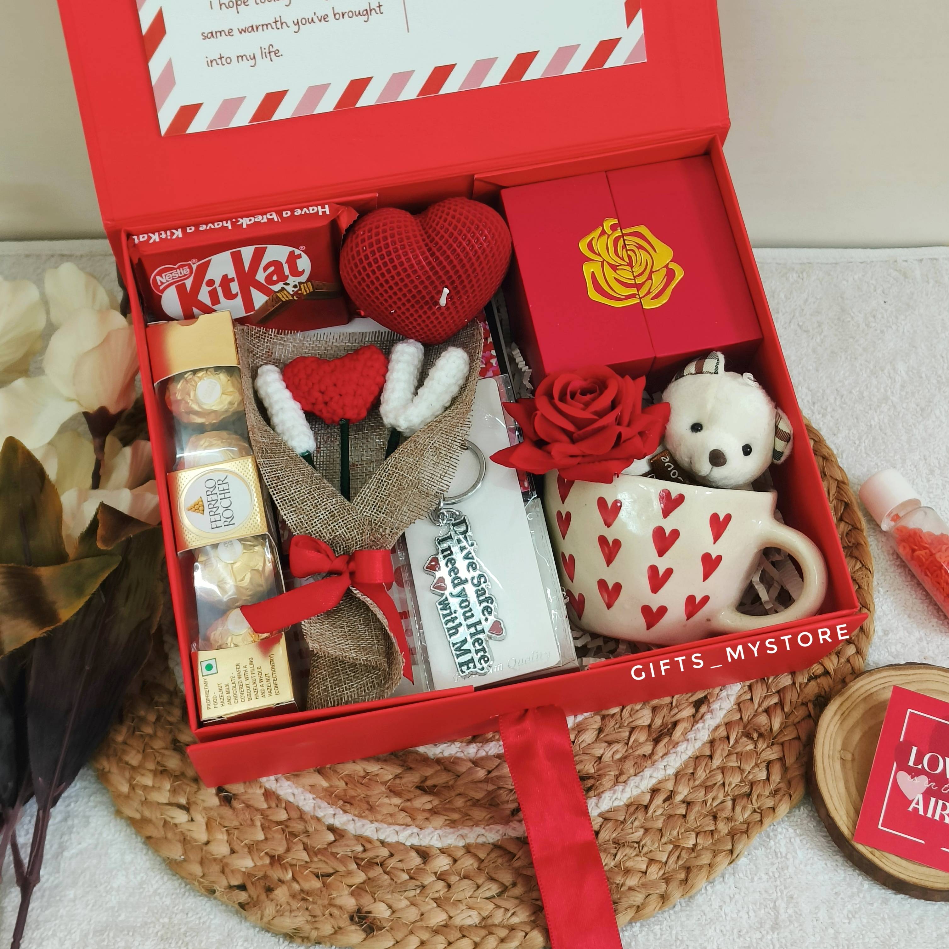 ETERNAL LOVE LUXURY HAMPER